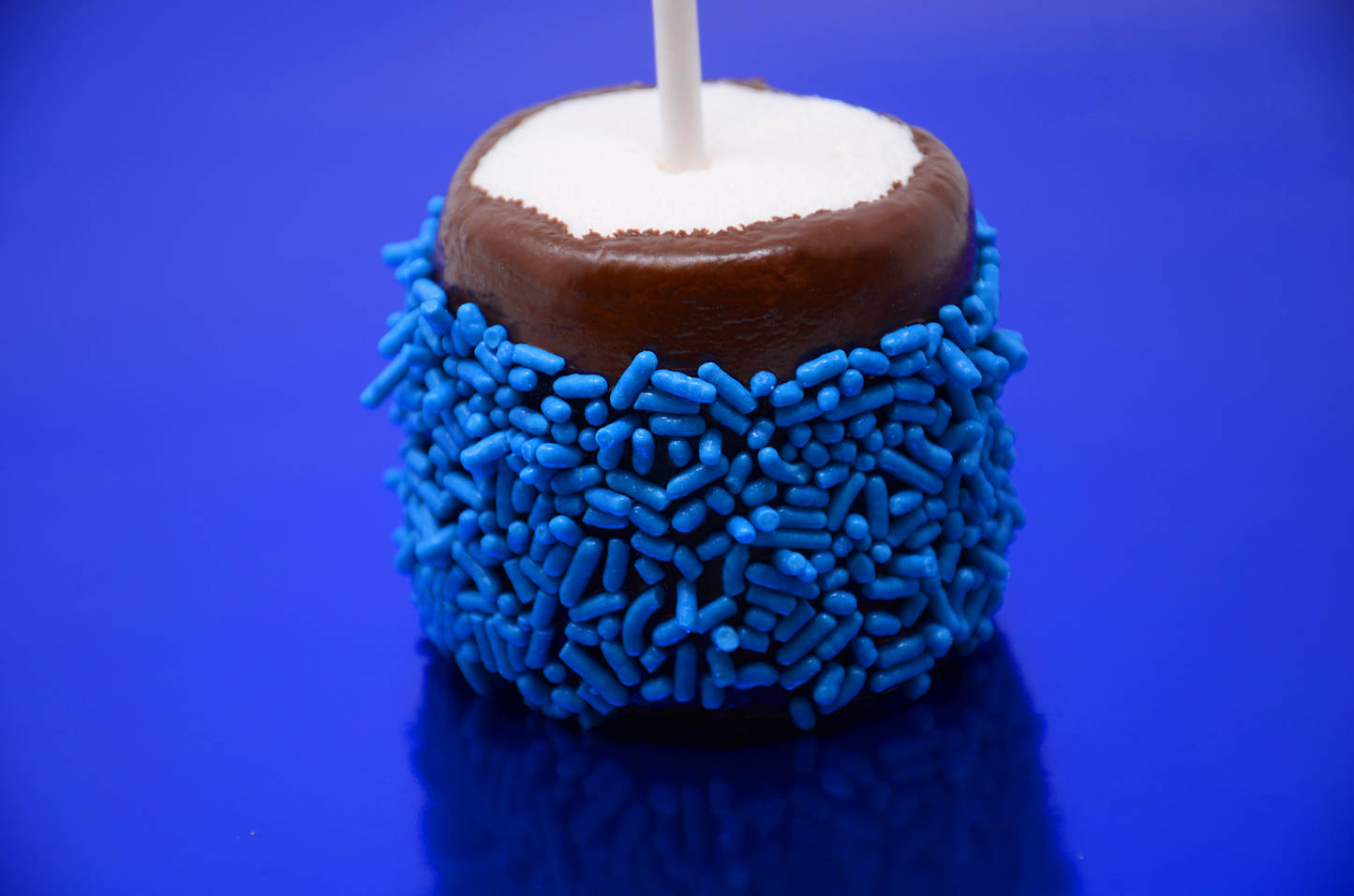 Marshmallow with Blue Jimmies Sprinkles