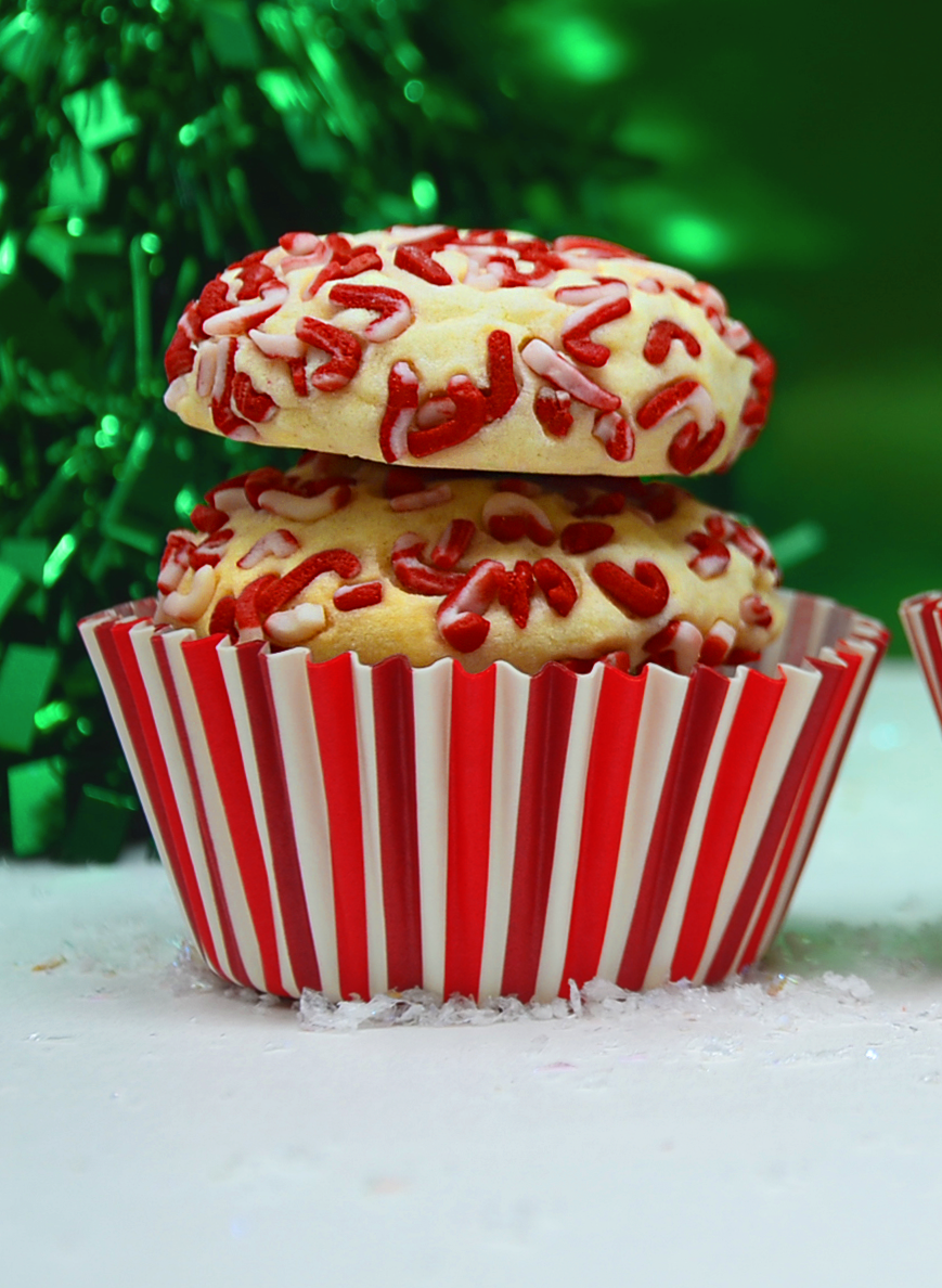 Peppermint Flavored Candy Cane Sprinkles 2.4 oz.