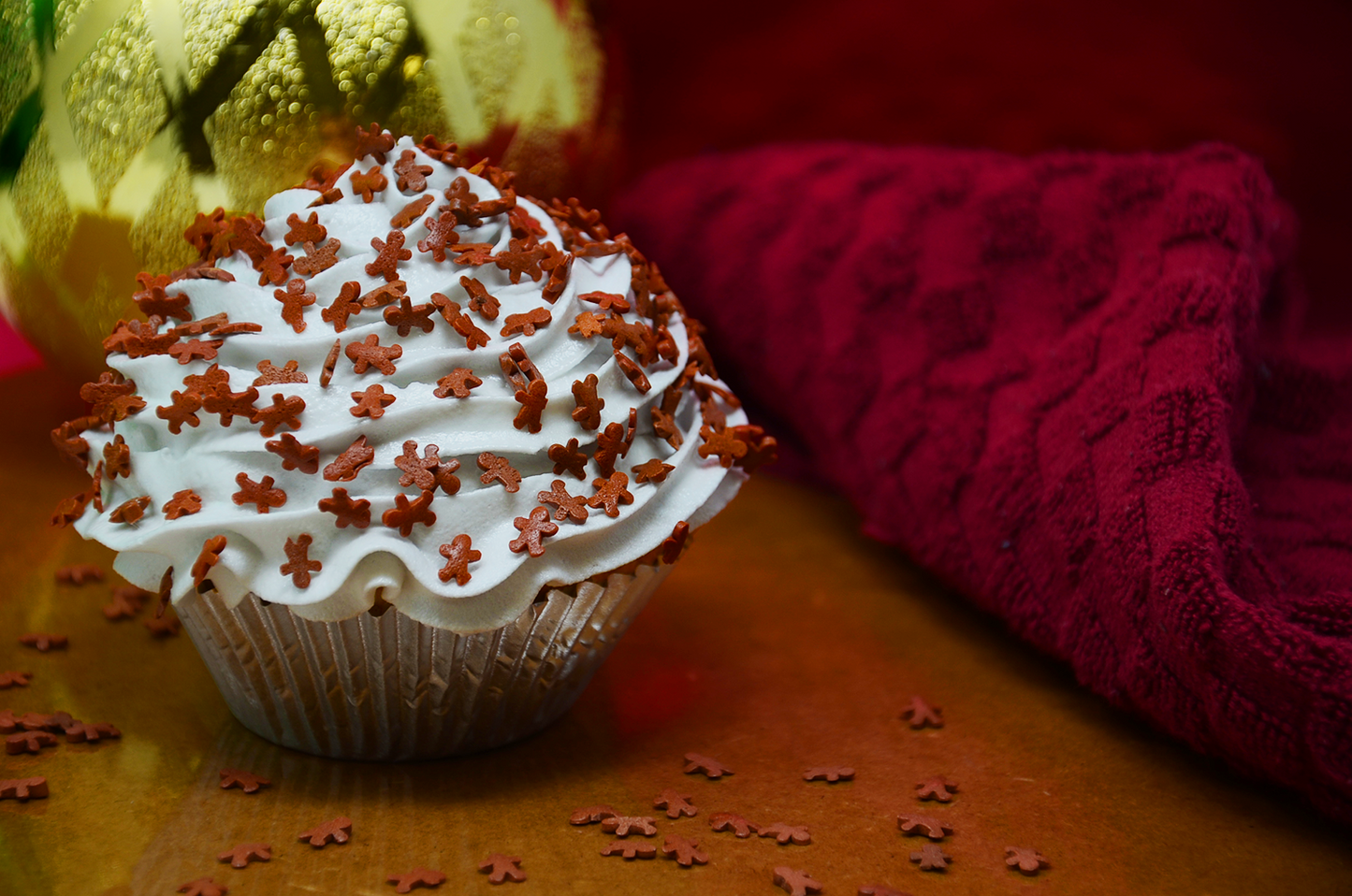 The Gingerbread Men Confetti Mix 2.8 oz.