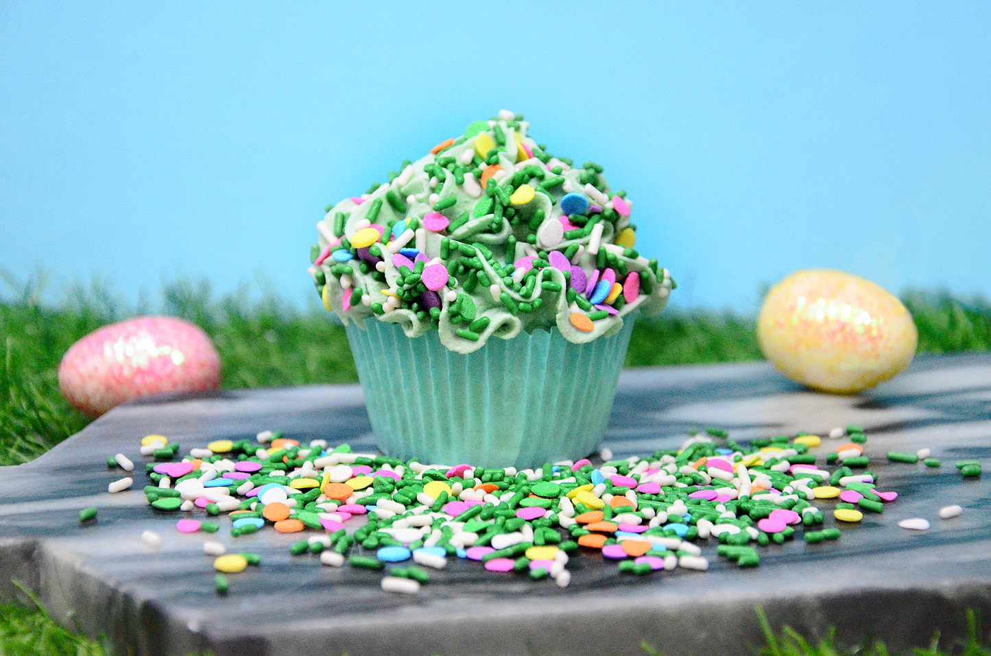 Egg Hunt Sprinkle Mix 3.4oz Bottle